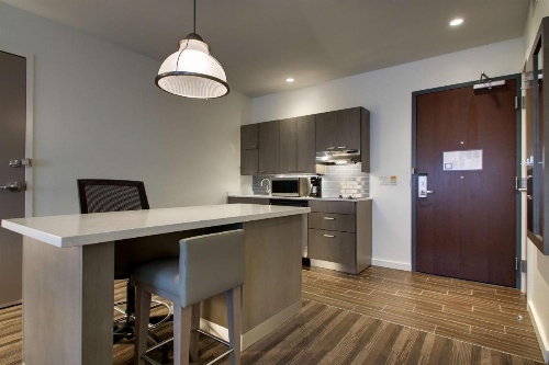 Hyatt House Oak Brook image 32